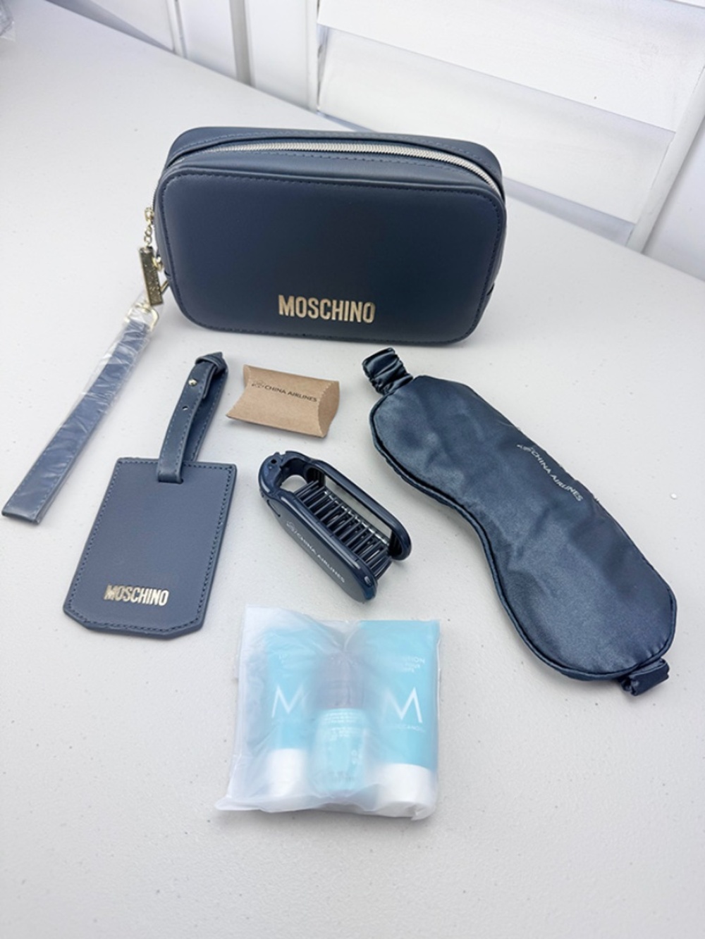 NWT Moschino Faux Leather Amenity/Travel Kit - Navy (A232)